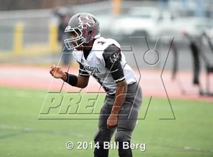 Thumbnail 1 in Naugatuck vs Darien (CIAC Class L- Large Semifinal) photogallery.