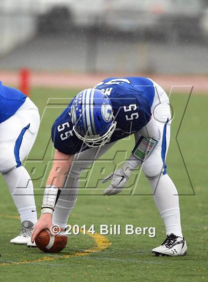 Thumbnail 1 in Naugatuck vs Darien (CIAC Class L- Large Semifinal) photogallery.