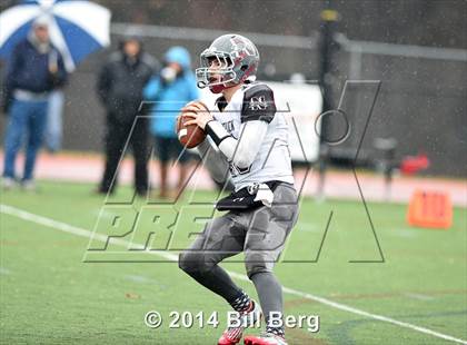 Thumbnail 3 in Naugatuck vs Darien (CIAC Class L- Large Semifinal) photogallery.
