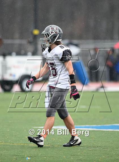 Thumbnail 3 in Naugatuck vs Darien (CIAC Class L- Large Semifinal) photogallery.