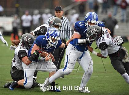 Thumbnail 3 in Naugatuck vs Darien (CIAC Class L- Large Semifinal) photogallery.