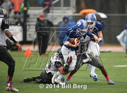 Thumbnail 1 in Naugatuck vs Darien (CIAC Class L- Large Semifinal) photogallery.