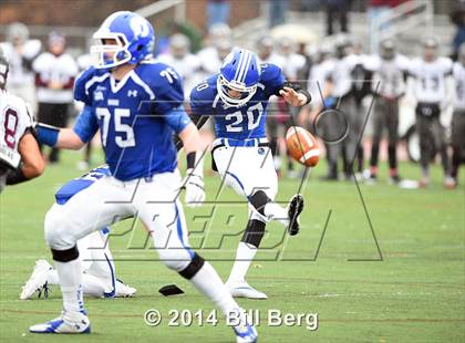 Thumbnail 2 in Naugatuck vs Darien (CIAC Class L- Large Semifinal) photogallery.