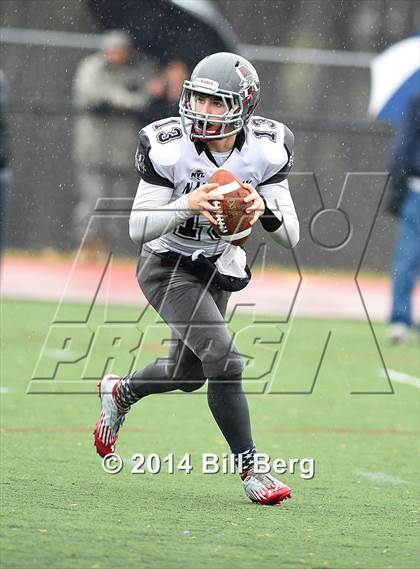 Thumbnail 1 in Naugatuck vs Darien (CIAC Class L- Large Semifinal) photogallery.