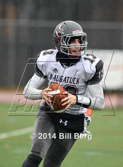 Thumbnail 3 in Naugatuck vs Darien (CIAC Class L- Large Semifinal) photogallery.