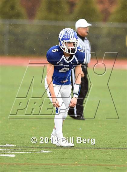 Thumbnail 1 in Naugatuck vs Darien (CIAC Class L- Large Semifinal) photogallery.