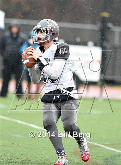 Thumbnail 2 in Naugatuck vs Darien (CIAC Class L- Large Semifinal) photogallery.