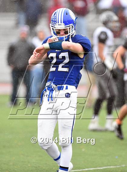 Thumbnail 3 in Naugatuck vs Darien (CIAC Class L- Large Semifinal) photogallery.