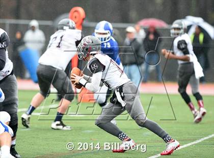 Thumbnail 2 in Naugatuck vs Darien (CIAC Class L- Large Semifinal) photogallery.