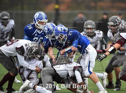 Thumbnail 1 in Naugatuck vs Darien (CIAC Class L- Large Semifinal) photogallery.