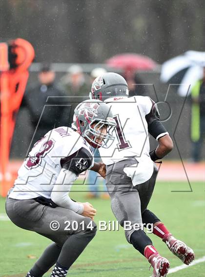Thumbnail 3 in Naugatuck vs Darien (CIAC Class L- Large Semifinal) photogallery.