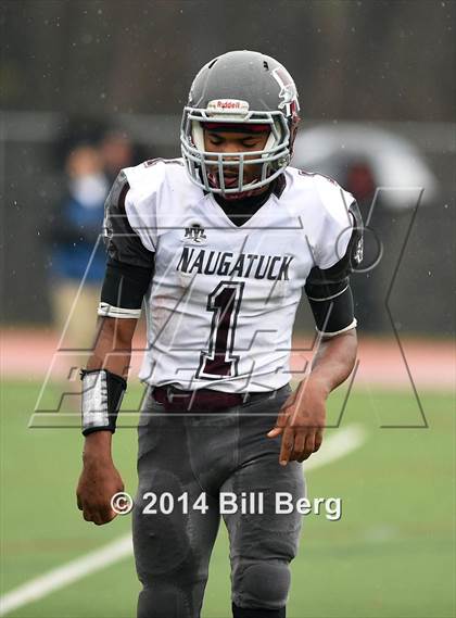 Thumbnail 2 in Naugatuck vs Darien (CIAC Class L- Large Semifinal) photogallery.