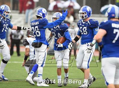 Thumbnail 1 in Naugatuck vs Darien (CIAC Class L- Large Semifinal) photogallery.