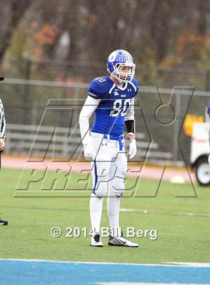 Thumbnail 2 in Naugatuck vs Darien (CIAC Class L- Large Semifinal) photogallery.