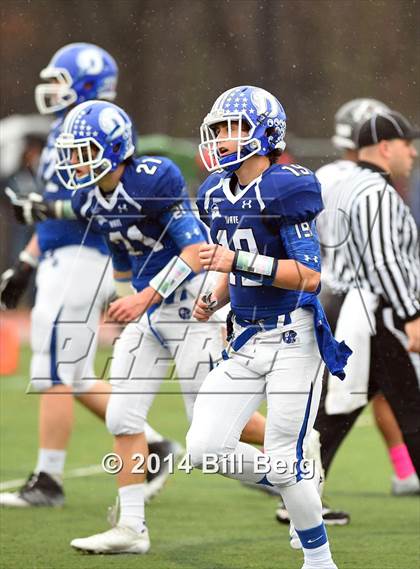 Thumbnail 2 in Naugatuck vs Darien (CIAC Class L- Large Semifinal) photogallery.