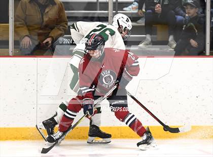 Thumbnail 1 in Avon Old Farms vs. Berkshire (Avon Christmas Classic Final) photogallery.
