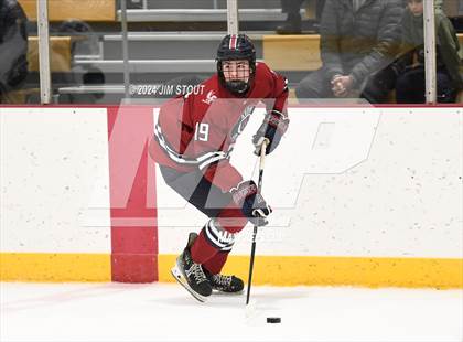 Thumbnail 2 in Avon Old Farms vs. Berkshire (Avon Christmas Classic Final) photogallery.