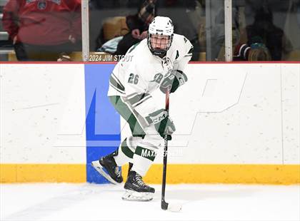 Thumbnail 2 in Avon Old Farms vs. Berkshire (Avon Christmas Classic Final) photogallery.