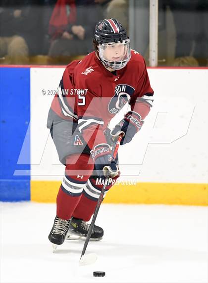 Thumbnail 3 in Avon Old Farms vs. Berkshire (Avon Christmas Classic Final) photogallery.