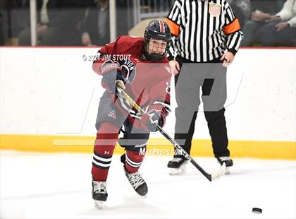 Thumbnail 3 in Avon Old Farms vs. Berkshire (Avon Christmas Classic Final) photogallery.