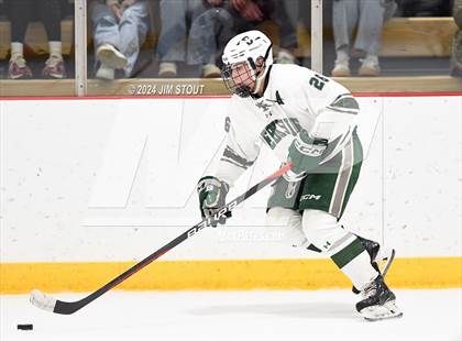 Thumbnail 1 in Avon Old Farms vs. Berkshire (Avon Christmas Classic Final) photogallery.