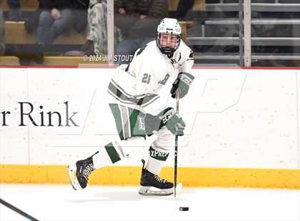 Thumbnail 1 in Avon Old Farms vs. Berkshire (Avon Christmas Classic Final) photogallery.