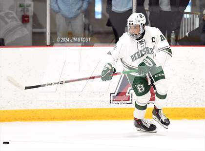 Thumbnail 1 in Avon Old Farms vs. Berkshire (Avon Christmas Classic Final) photogallery.