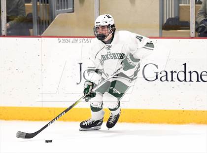 Thumbnail 1 in Avon Old Farms vs. Berkshire (Avon Christmas Classic Final) photogallery.