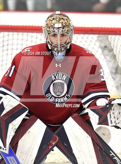 Thumbnail 2 in Avon Old Farms vs. Berkshire (Avon Christmas Classic Final) photogallery.