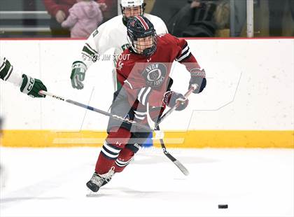 Thumbnail 2 in Avon Old Farms vs. Berkshire (Avon Christmas Classic Final) photogallery.