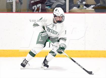 Thumbnail 3 in Avon Old Farms vs. Berkshire (Avon Christmas Classic Final) photogallery.