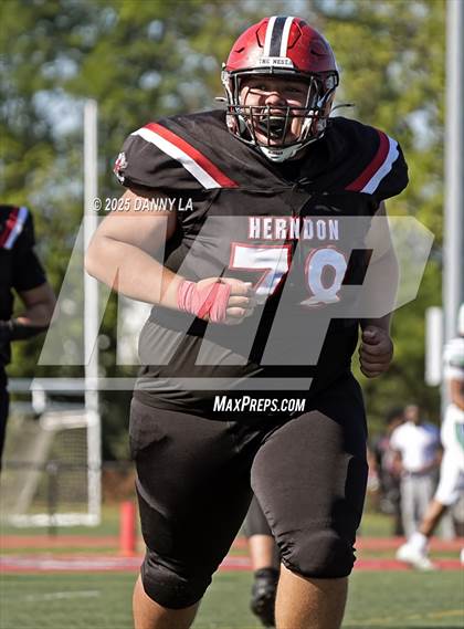 Thumbnail 2 in South Lakes @ Herndon photogallery.