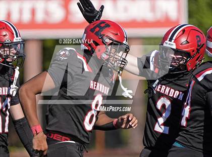 Thumbnail 2 in South Lakes @ Herndon photogallery.