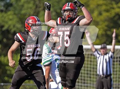 Thumbnail 3 in South Lakes @ Herndon photogallery.