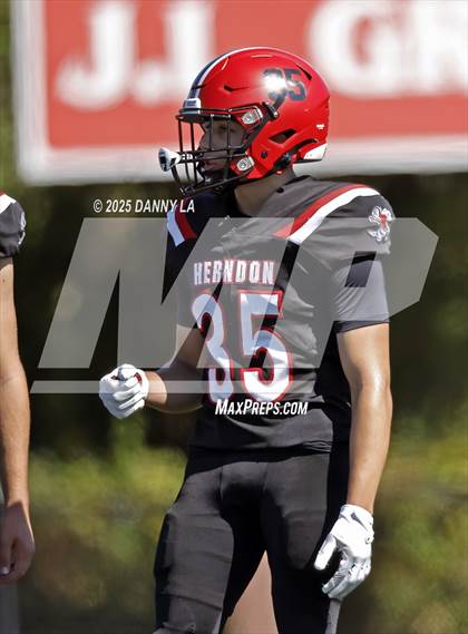 Thumbnail 2 in South Lakes @ Herndon photogallery.