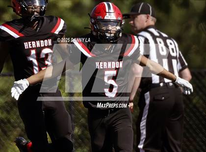 Thumbnail 1 in South Lakes @ Herndon photogallery.