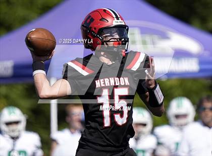 Thumbnail 2 in South Lakes @ Herndon photogallery.