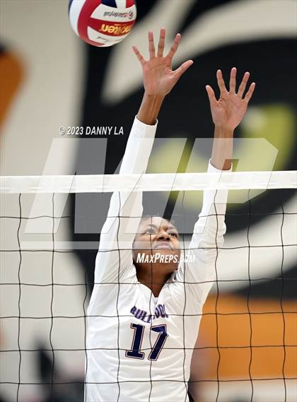 Thumbnail 1 in Bowie vs Notre Dame Prep (Tiger Paws Invitational) photogallery.
