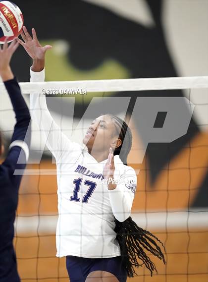 Thumbnail 2 in Bowie vs Notre Dame Prep (Tiger Paws Invitational) photogallery.