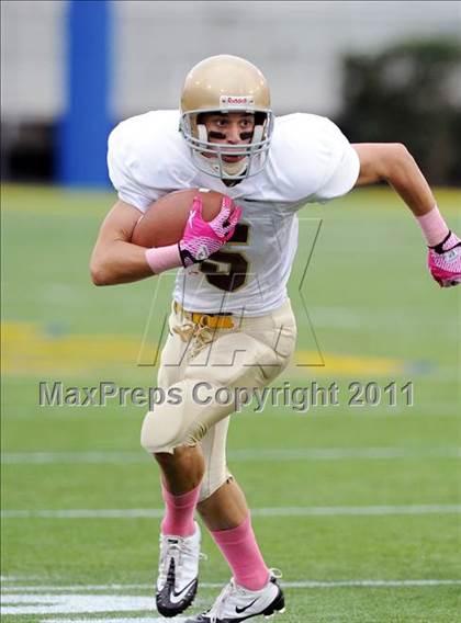 Thumbnail 2 in St. Elizabeth vs. Caravel (Flash Training Classic) photogallery.