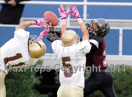 Thumbnail 2 in St. Elizabeth vs. Caravel (Flash Training Classic) photogallery.
