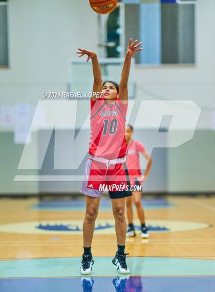 Thumbnail 2 in MacArthur vs. Bellaire (Houston ISD Tournament) photogallery.