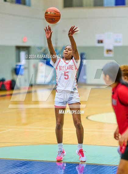 Thumbnail 3 in MacArthur vs. Bellaire (Houston ISD Tournament) photogallery.