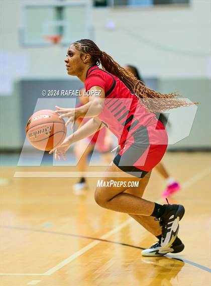 Thumbnail 1 in MacArthur vs. Bellaire (Houston ISD Tournament) photogallery.