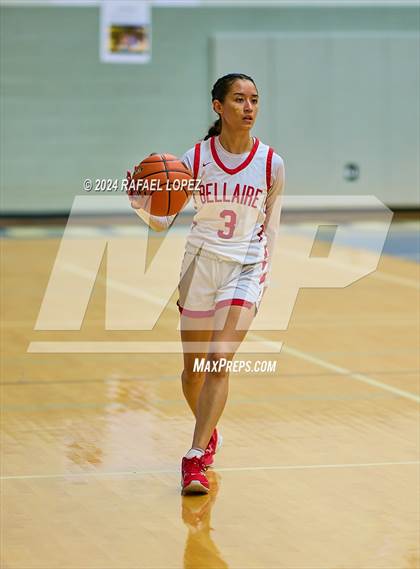 Thumbnail 2 in MacArthur vs. Bellaire (Houston ISD Tournament) photogallery.