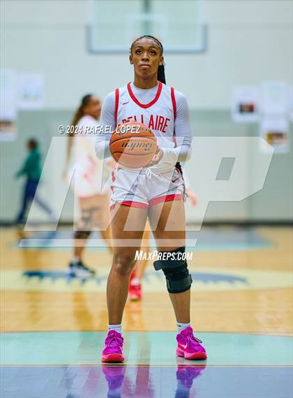 Thumbnail 3 in MacArthur vs. Bellaire (Houston ISD Tournament) photogallery.