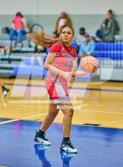Thumbnail 2 in MacArthur vs. Bellaire (Houston ISD Tournament) photogallery.