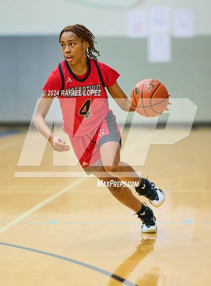 Thumbnail 1 in MacArthur vs. Bellaire (Houston ISD Tournament) photogallery.