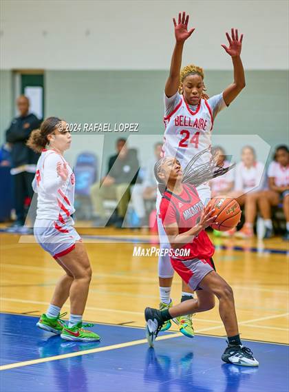 Thumbnail 1 in MacArthur vs. Bellaire (Houston ISD Tournament) photogallery.