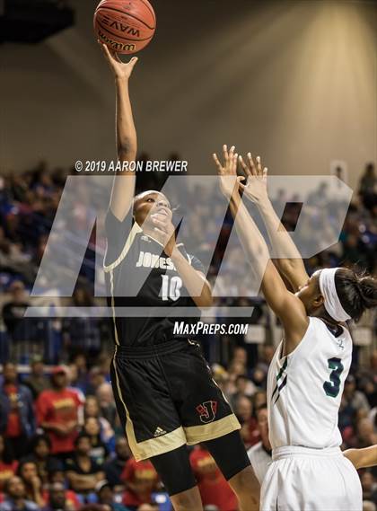 Thumbnail 1 in Little Rock Christian Academy vs. Jonesboro (AAA 5A Final) photogallery.